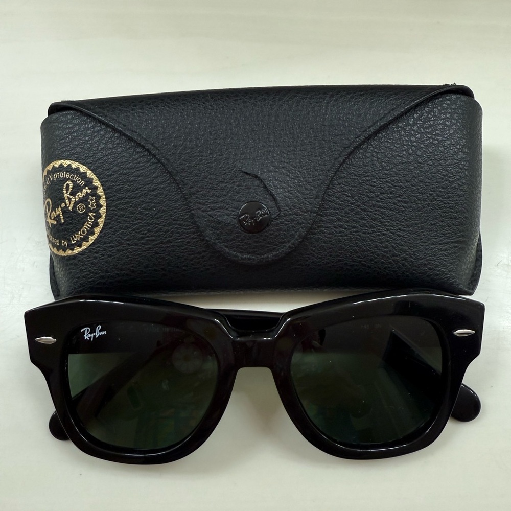 Ray-Ban Black State Street with case